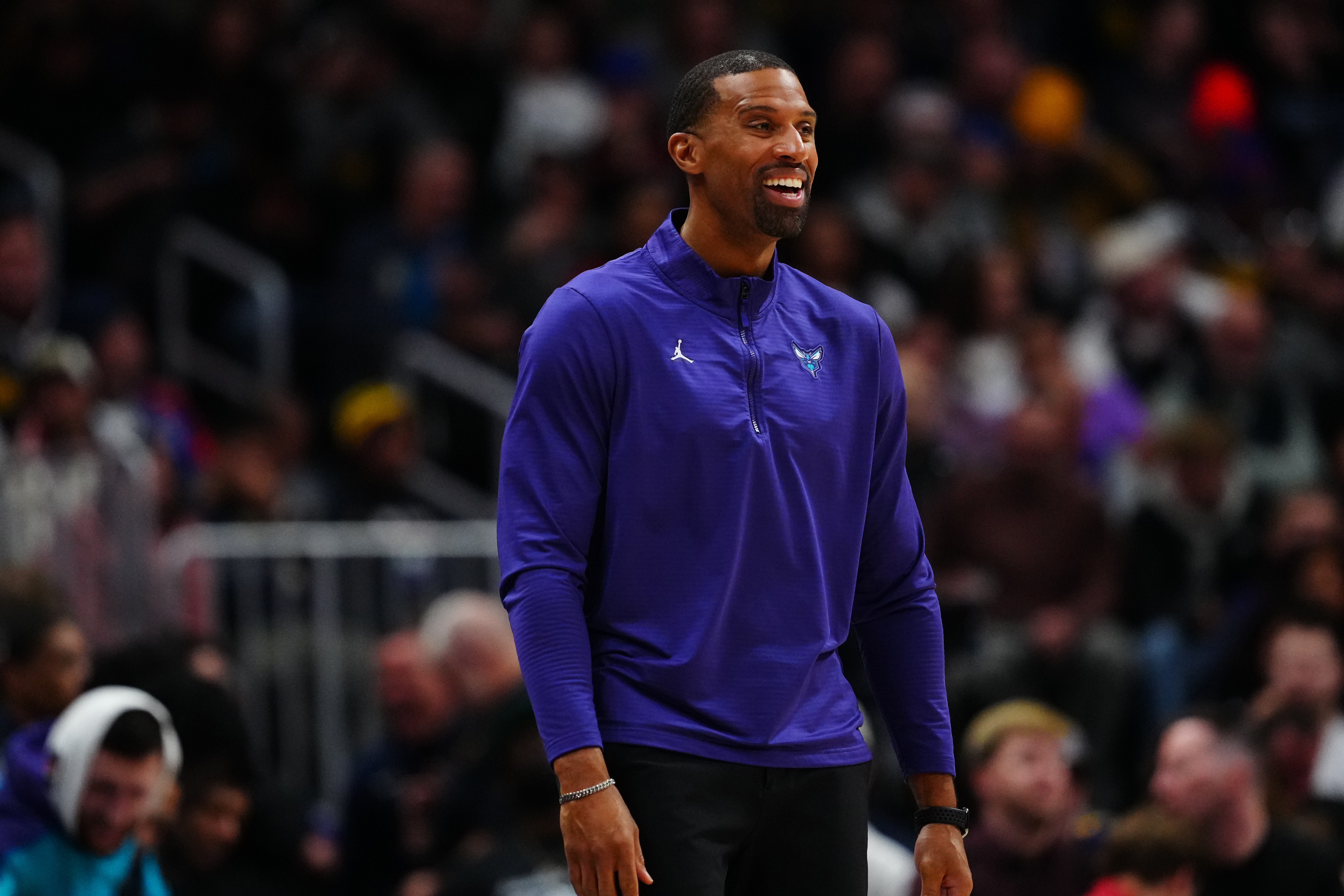 OD体育官方-大胜魔术！黄蜂主帅：我们的沟通非常棒 这是球队不断成长的原因